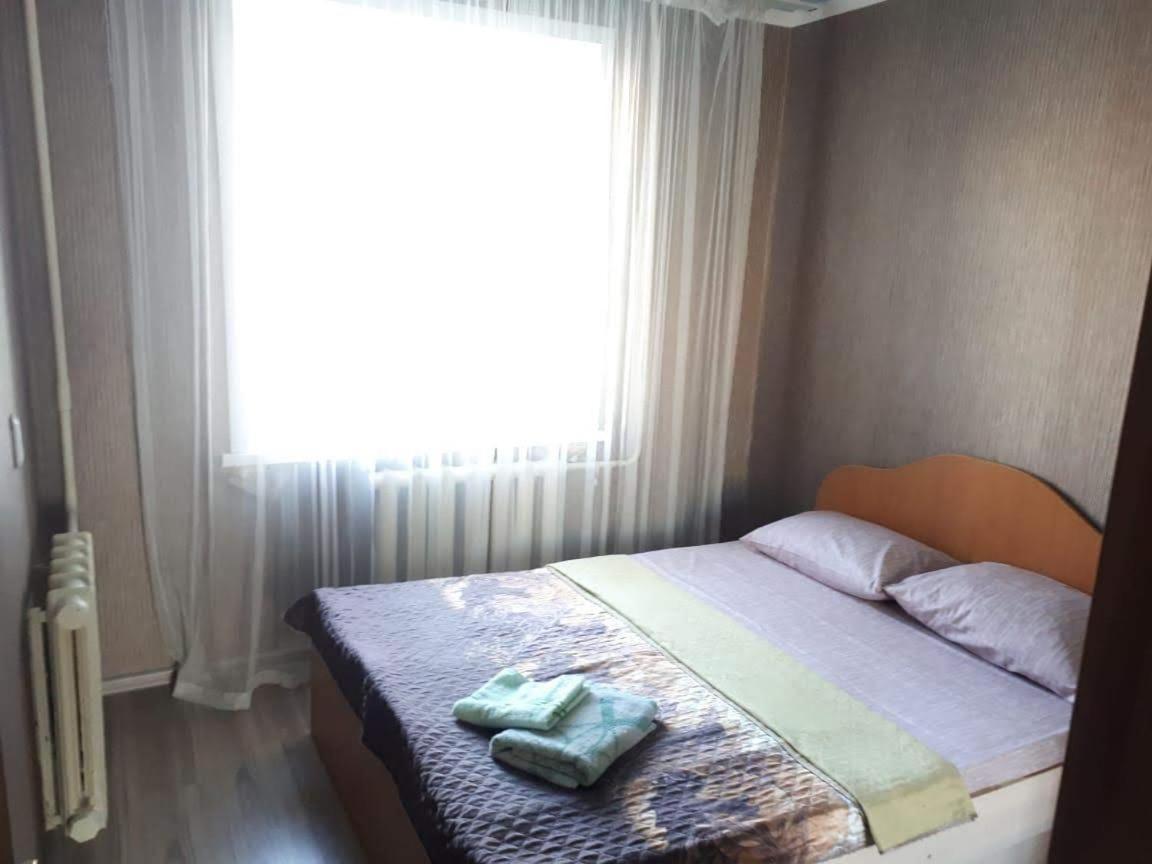 3 Comnatnye Apartamenty Pavlodar Extérieur photo