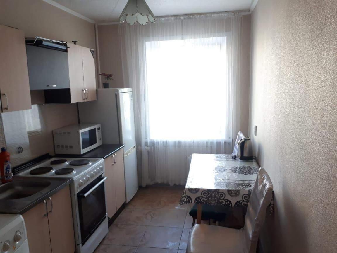 3 Comnatnye Apartamenty Pavlodar Extérieur photo